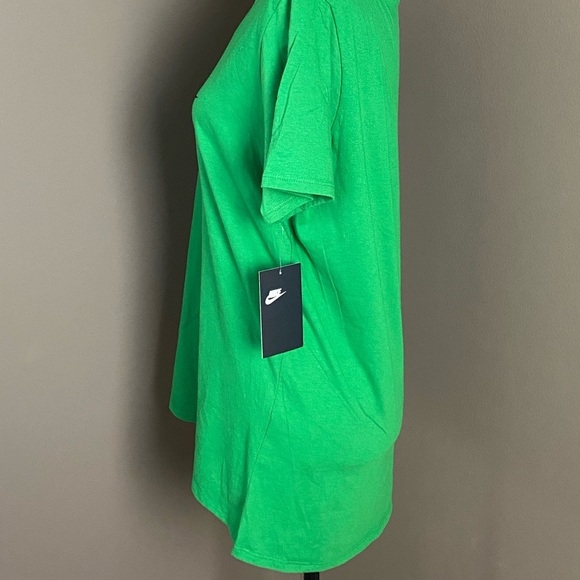 The Nike Tee Athletic Cut Shirt Sz XL Apple Green - Picture 4 of 6